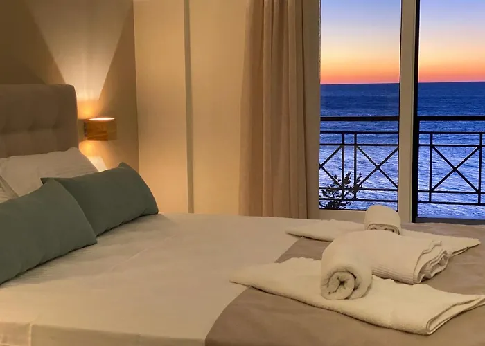 Sunset Premium Studio A *